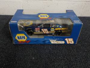 Napa Michael Waltrip #15, 124 Scal...