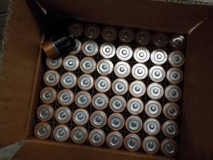 Case of 112 Duracell size D Batteri...
