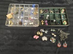 Collection of Jewelry