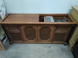 Magnavox Astro Sonic Console