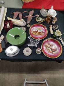 Collection of Vintage Dcor and Collectibles