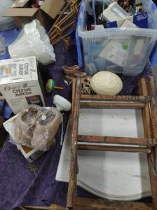 Collection of Assorted Home Dcor