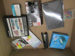 lot 86 image: lot of office supplies...