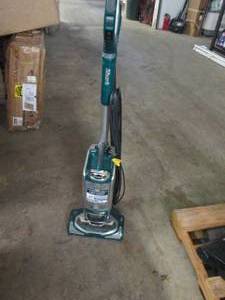 lot 155 image: shark powered lift away poweredsped...
