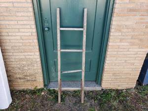 Wood Ladder for Crafts and Dcor
