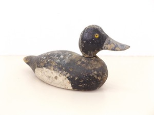 lot 7 image: Antique 14 Wood Carved Glass Eye Duck Decoy