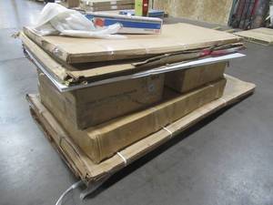 lot 155 image: WHOLESALE MIXED PALLET OF MISCELLANEOUS TABLE PIECES, STORM DOORS AND MORE