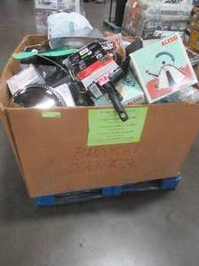 lot 267 image: WHOLESALE MIXED PALLET OF MISCELLANEOUS SMALL KITCHENWARE,  AND MORE