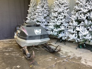 lot 5 image: 1974 Panther 340 Vintage Snowmobile