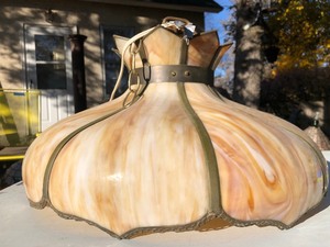 lot 38 image: Large Vintage 1930s Era Slag Glass Hanging Lamp