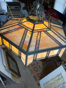 lot 141 image: Large Old Vintage Frank Lloyd Wright Style Stained Glass Hanging Lamp