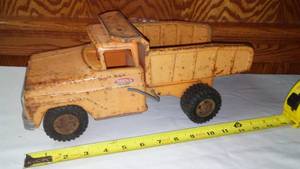 lot 14 image: Tonka Dump Truck, Vintage County Orange.
