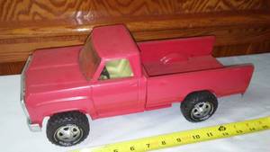 lot 17 image: Tonka Pickup Truck, Exceptional.