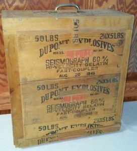 lot 121 image: Dupont Explosives Box  Unique.