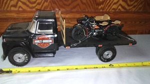 lot 140 image: Harley Davidson Truck, Cycle and Side Car.