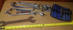 lot 176 image: Holex Offset Closed End a Wrenches, Spade Bits and Sockets