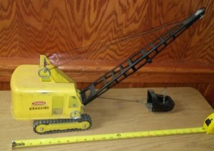lot 242 image: Tonka Dragline, Operates Perfectly.
