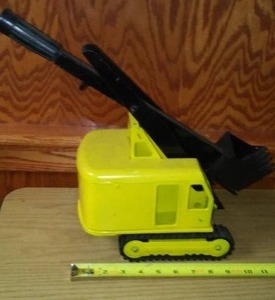 lot 251 image: Custom Made Tonka Crane.