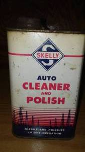 lot 259 image: Skelly Auto Cleaner and Polish.