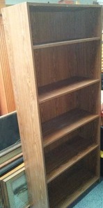 lot 293 image: Adjustable Shelves Bookcase.