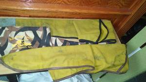lot 220 image: Cloth Gun Cases (3) Long.