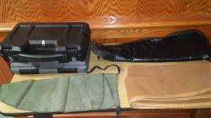 lot 225 image: Weapon Cases (5)