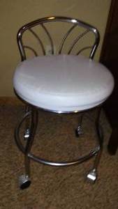 lot 255D image: Vintage Look Caster makeup stool. perfect chrome.