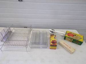 lot 27 image: Vintage Baking and Cooking Items with Drying Rack