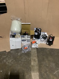 Everbilt Utility Pumps, Transfer Pumps, 4.5 Gal Expansion Tank, Vertical Switch & Connector. See Pictures