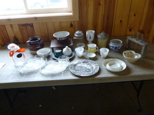 lot 22 image: Glassware