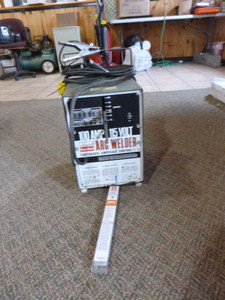 lot 23 image: Montgomery Wards Powr Kraft Arc Welder