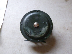 lot 26 image: Shakespeare Russell No. 1895 Fly Reel