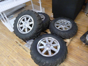 lot 69 image: Set of Carlisle Tires on Rims