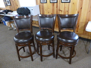 lot 75 image: 3 AHB Bar Stools
