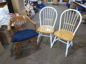 lot 76 image: 3 Kitchen Chairs