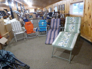 lot 79 image: 5 Outdoor Chairs