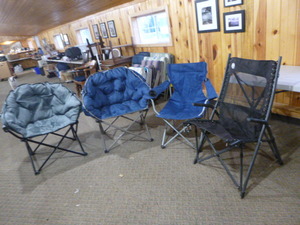 lot 80 image: 4 Outdoor Folding Chairs