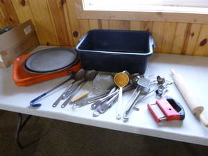 lot 96 image: Kitchen Items