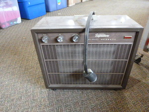 lot 107 image: Wards Signature Electric Heater