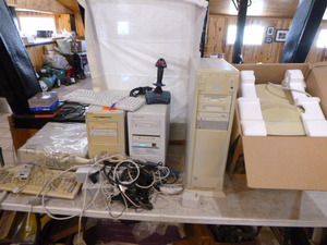 lot 117 image: Lot of Computer Items