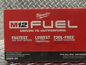 lot 15 image: Milwaukee Fuel M12 Oscillating Mult...