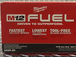 lot 16 image: Milwaukee Fuel M12 Oscillating Mult...
