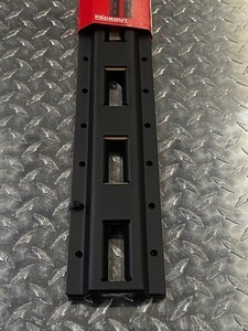 lot 34 image: Milwaukee Packout 2-Piece Vert-E-Tr...