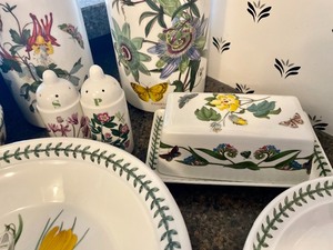 The Botanic Garden Dishware