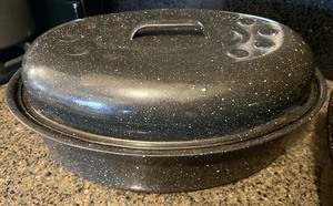 Roasters and Baking Pans