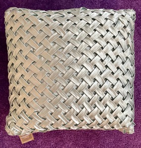 4 Accent Pillows