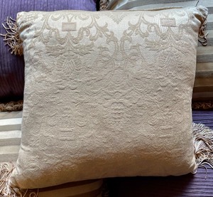 5 Accent Pillows