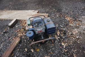 lot 11 image: Winco Brand Gas Powered Generator
