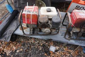 lot 13 image: Total Tool Gas Powered Generator