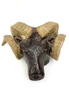 lot 13 image: Large ClayPottery Rams Head Sculpture 